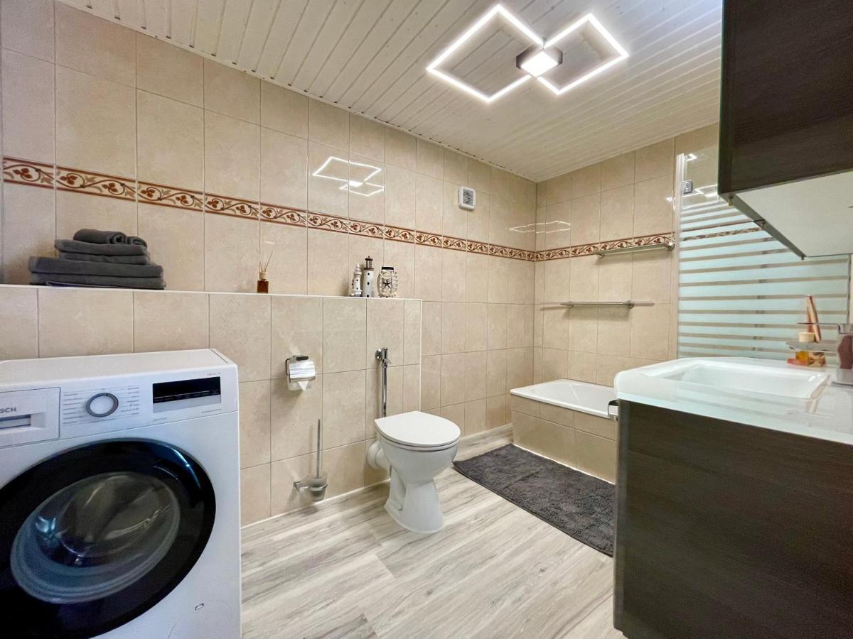 Andre'S Ferienwohnung 스톨로우 외부 사진